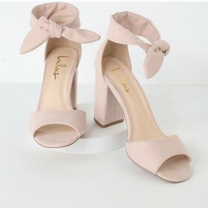Lulu’s Covington Blush Ankle Strap Heel, size 8.5